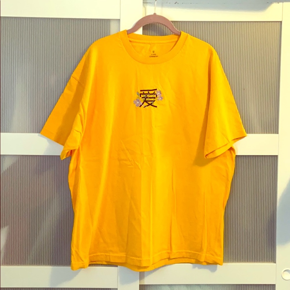 URBAN OUTFITTERS “love” t shirt